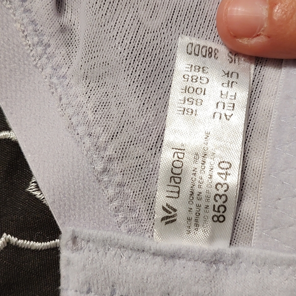 💜 EUC Wacoal Brand Intimates Ladie's Net Effect Underwire T-shirt Underwire Bra - Picture 9 of 11